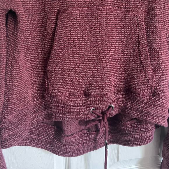 Sweaty Betty Athletic Sweatshirt in Black Cherry NWT Small size 6 small meidum - Picture 4 of 11